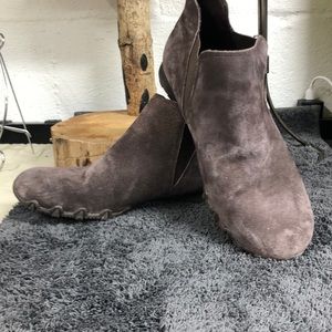 Skechers Relaxed Fit ankle‎ boots
